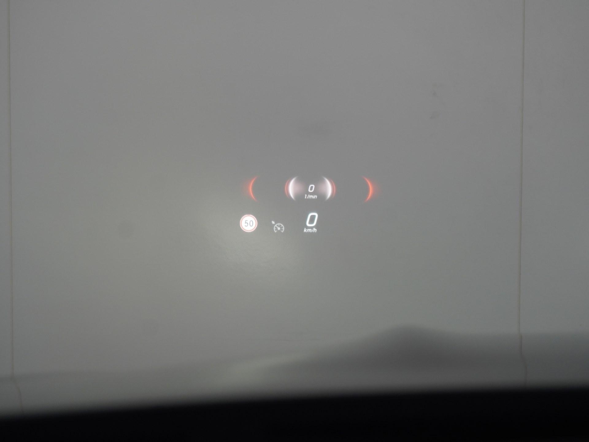 41112262-13.jpg