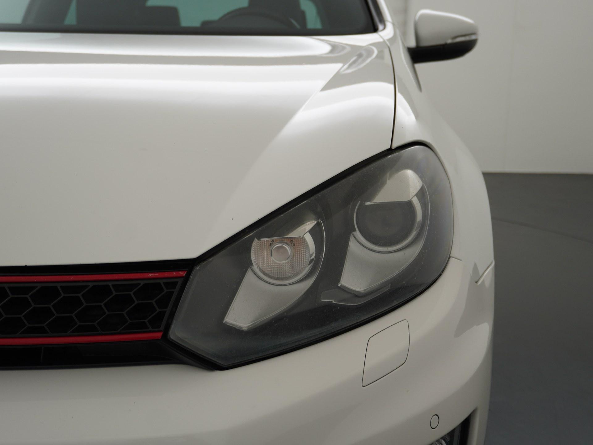 41332654-14.jpg