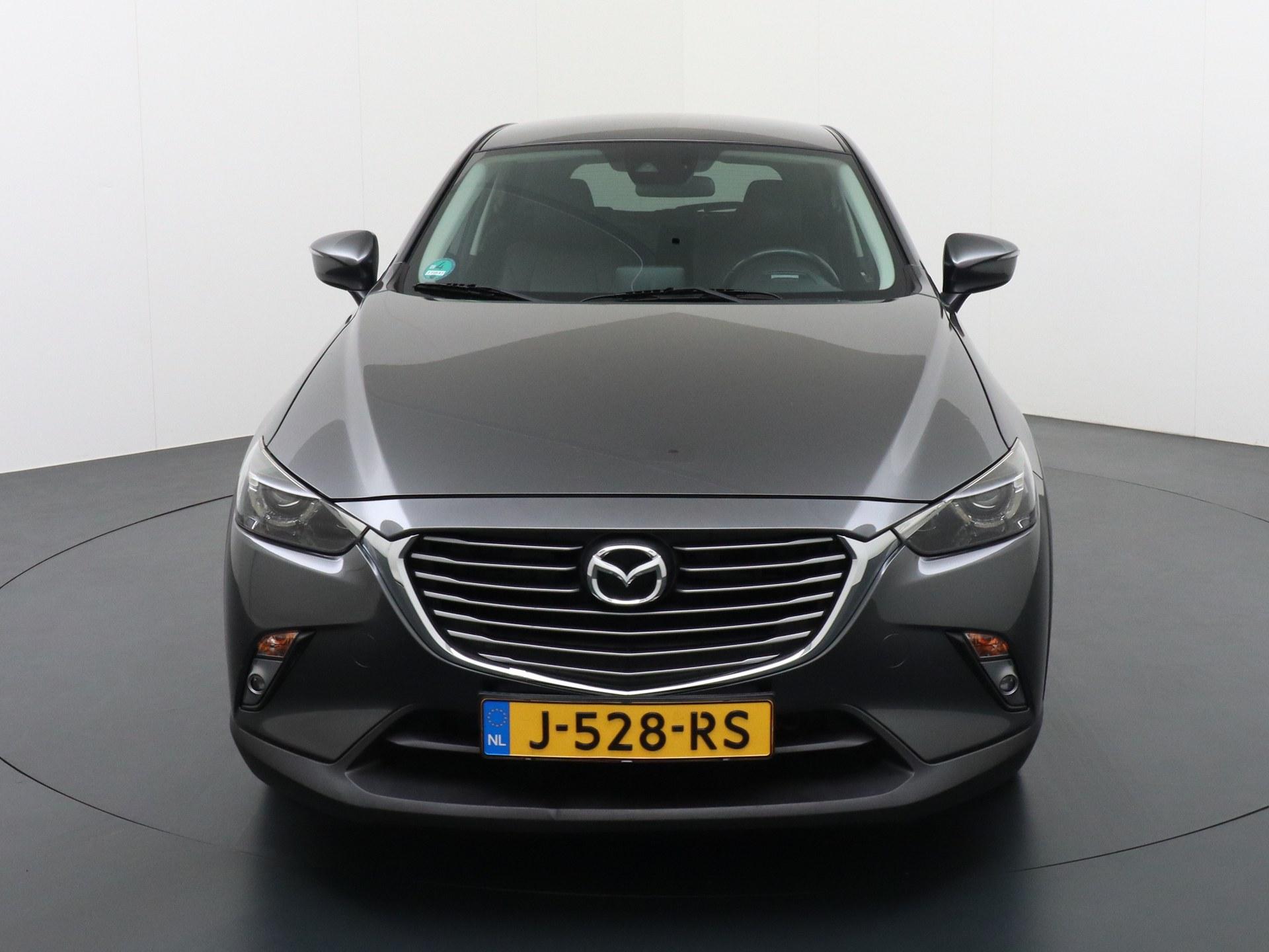 44321564-6.jpg