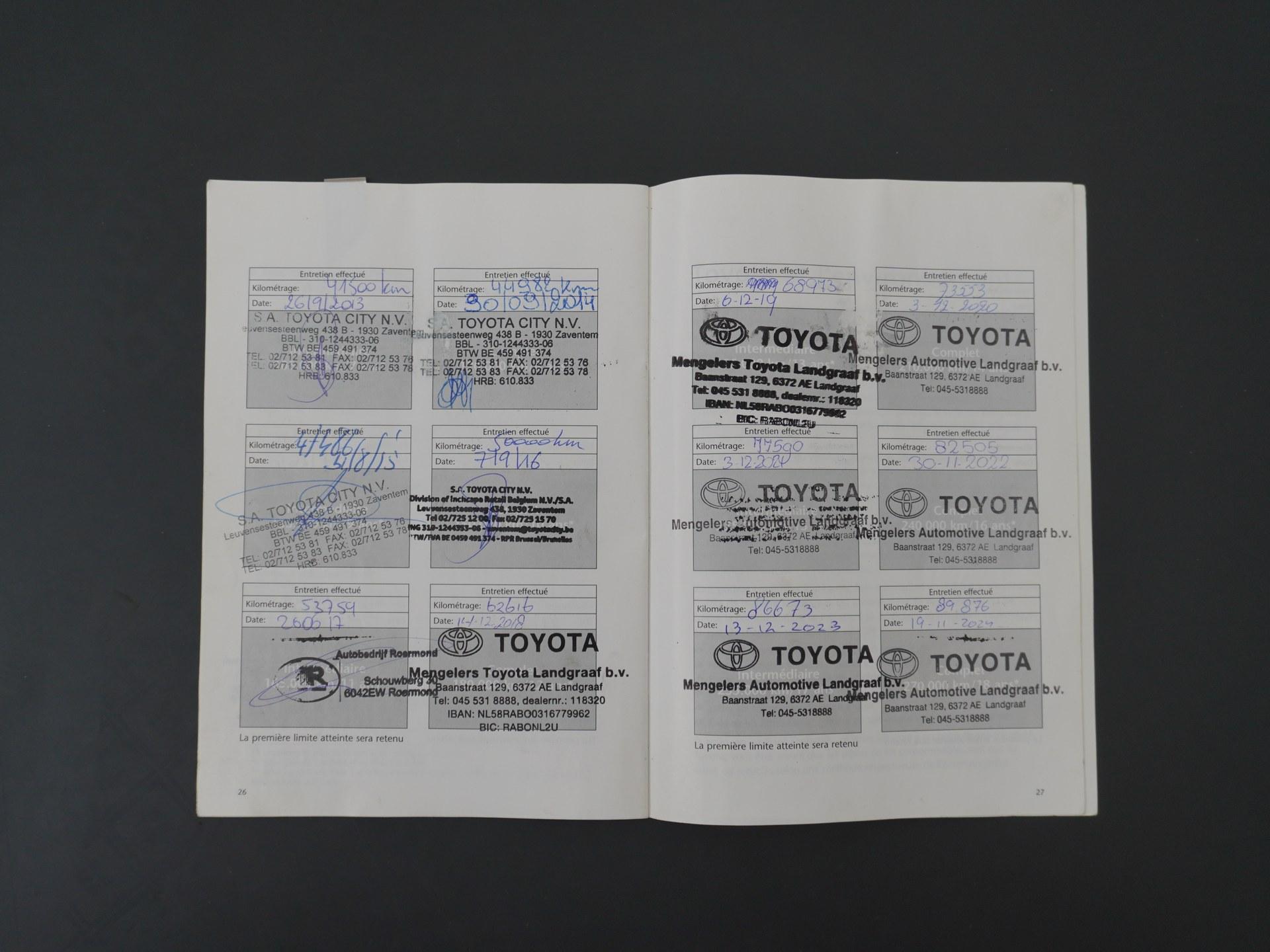 45607118-16.jpg